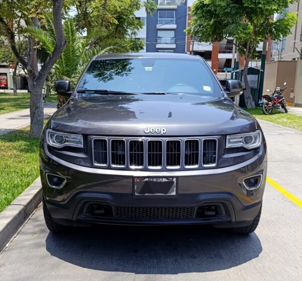 Jeep grand cherokee laredo 4x4 uso ejecutivo 2015 - Imagen 3