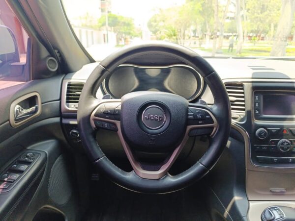 Jeep grand cherokee laredo 4x4 uso ejecutivo 2015 - Imagen 10