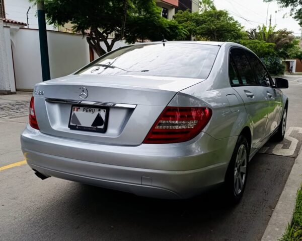 Mercedes-Benz c-180 uso ejecutivo 1.8 turbo - Imagen 2