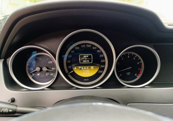 Mercedes-Benz c-180 uso ejecutivo 1.8 turbo - Imagen 9