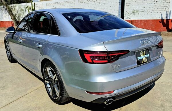 Audi a4 SEDAN 2.0 TURBO FAB 2017 MOD 2018 - Imagen 4