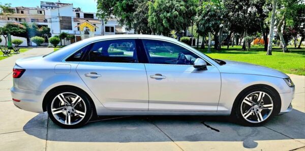 Audi a4 SEDAN 2.0 TURBO FAB 2017 MOD 2018 - Imagen 6
