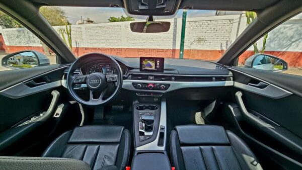 Audi a4 SEDAN 2.0 TURBO FAB 2017 MOD 2018 - Imagen 8